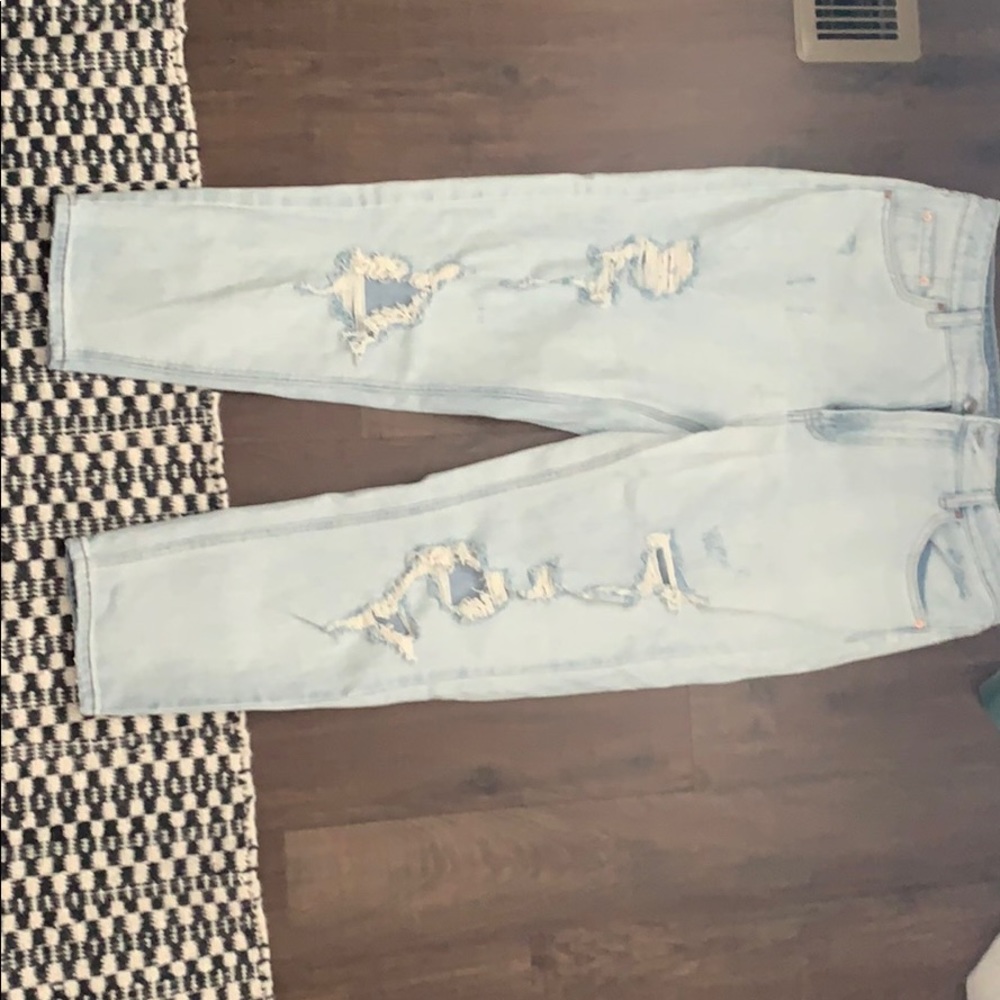 Women’s girlfriend jeans